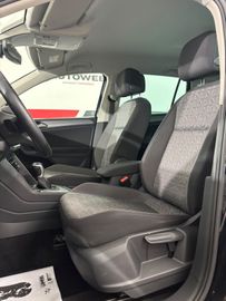 Volkswagen Tiguan - 6