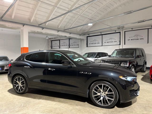 Maserati Levante 3.0 diesel 250cv GranSport -CAR