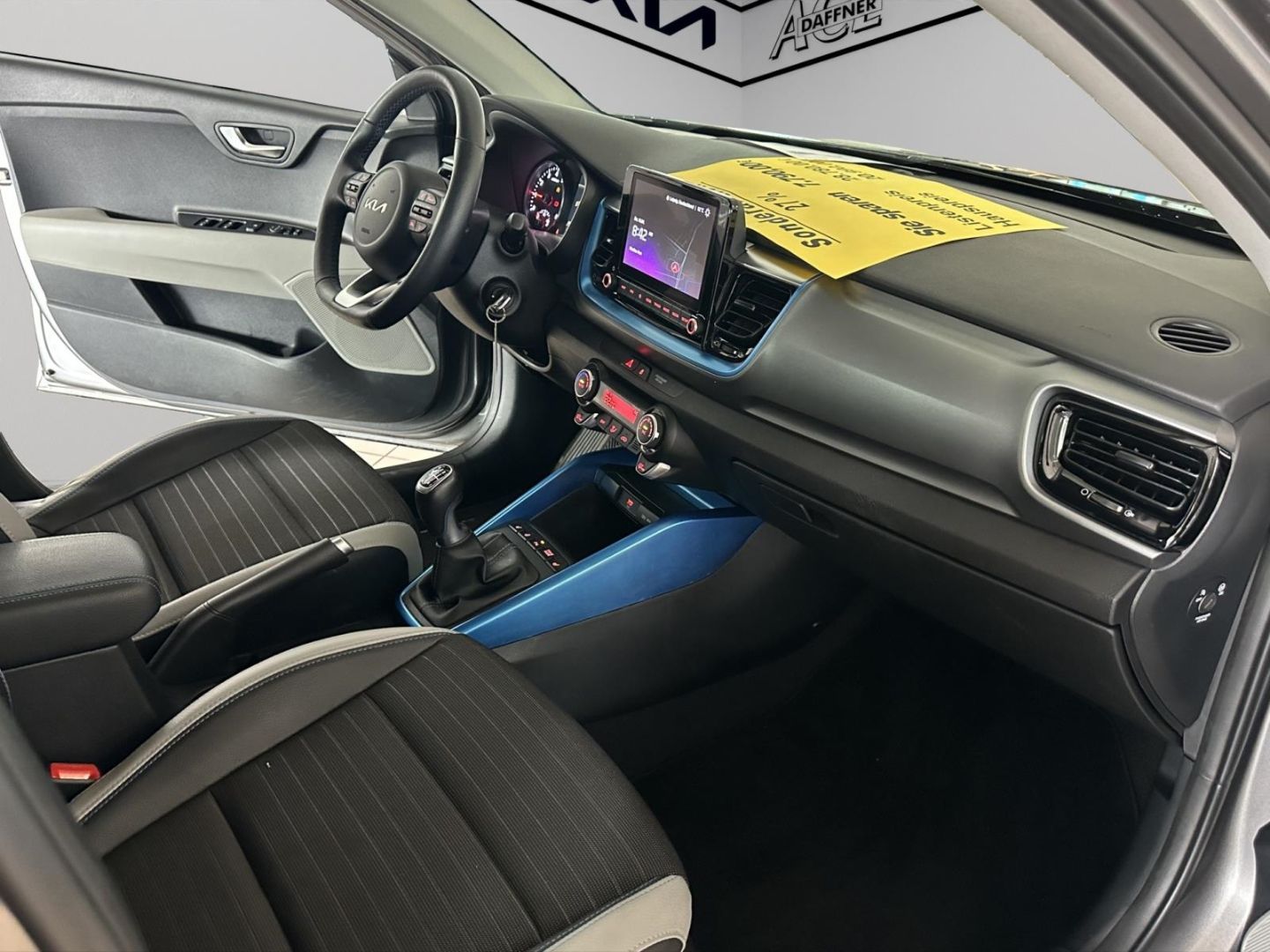 Fahrzeugabbildung Kia Stonic Nightline Edition 1.0 T-GDI Mild-Hybrid E