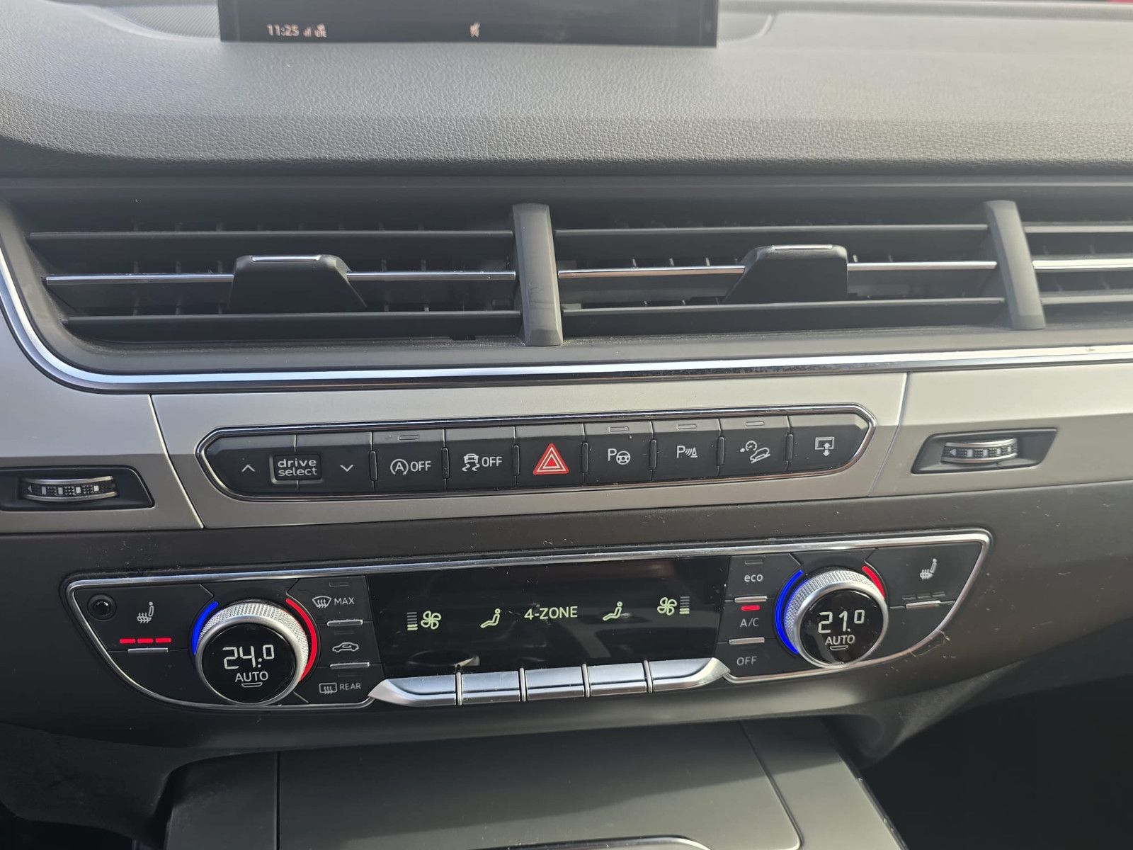 Fahrzeugabbildung Audi Q7 3.0 TDI quattro S-LINE TOP-AUSTATTUNG