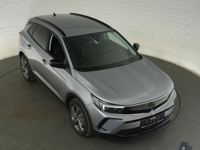 Grandland GS+LED LICHT+NAVI+360 GRAD KAMERA+SITZ