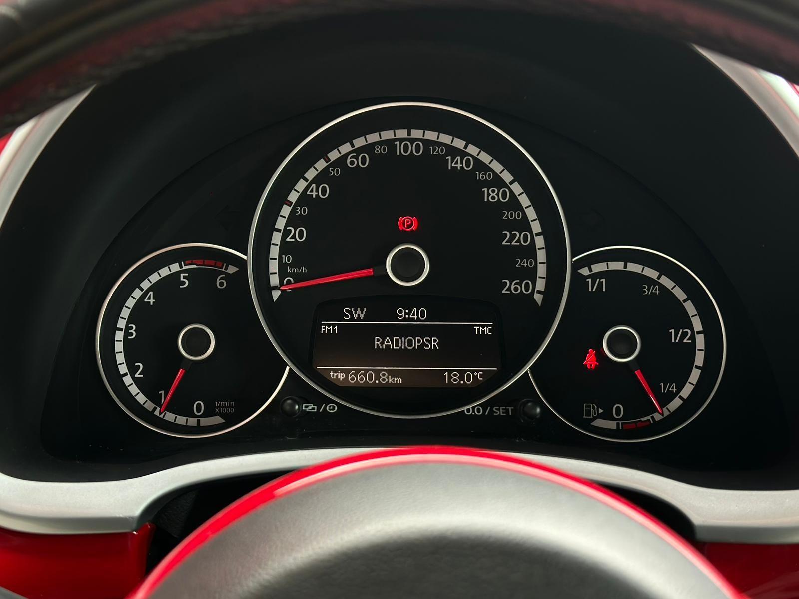 Volkswagen Coccinelle Cabriolet 2.0 TDI R-Line – Cuir – Navigation - Xenon
