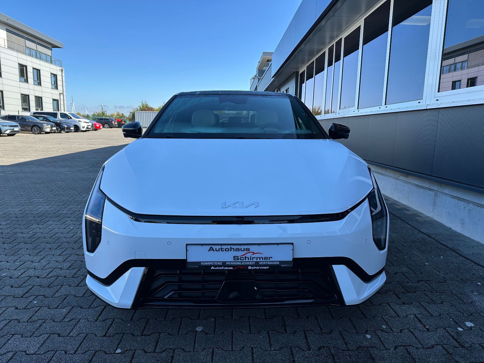 Fahrzeugabbildung Kia EV4 81 FWD GTL DWP COM CON GD