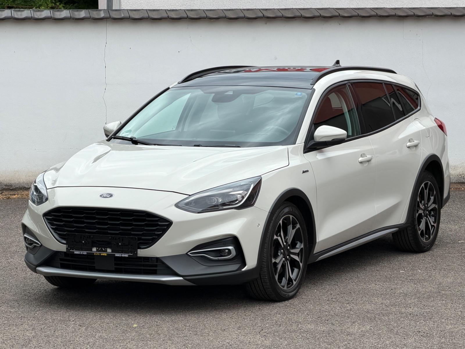 Ford Focus Turnier Active *1 Hand*Aut.*LED*Navi*Pano*
