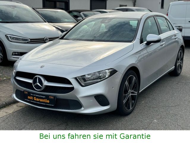 Mercedes-Benz A 200 Benzin Automatik. Rückfahrkamera TÜV NEU