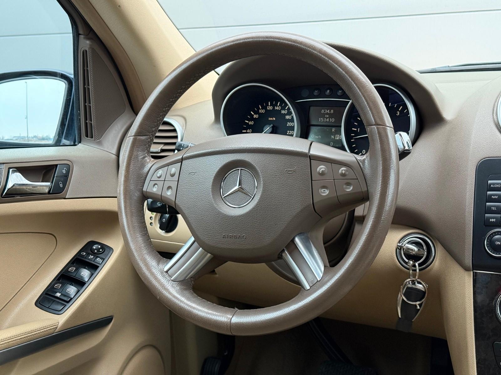 MERCEDES-BENZ ML 420 CDI V8 4.0 306ch 4MATIC - CUIR - TOIT OUVRANT - SIÈGES VENTILÉS - SUSPENSION PNEUMATIQUE - ATTELAGE 3,5T