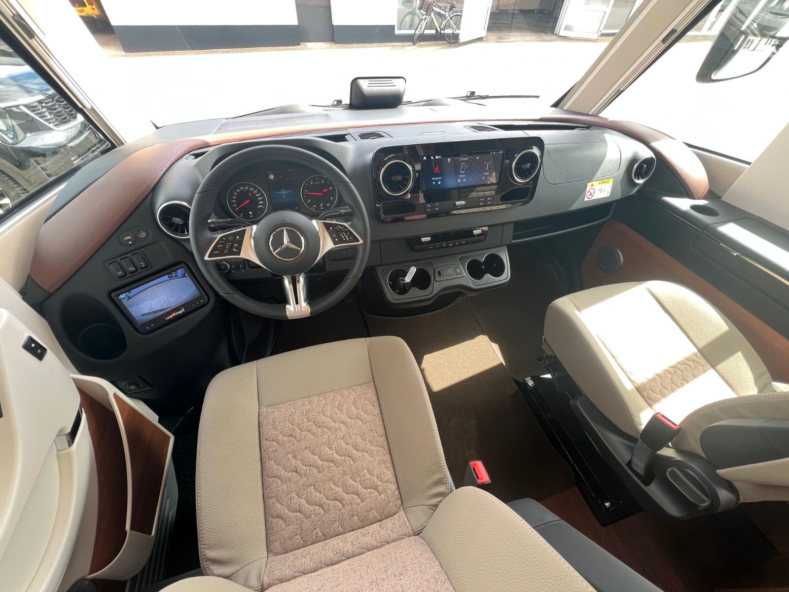 Fahrzeugabbildung Carthago chic c-line I 4.9 LE L Mercedes Benz Sprinter 25