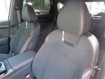 Fahrzeugabbildung Hyundai TUCSON 1.6 T-GDI PHEV AT 4WD N-LINE SITZP. SD