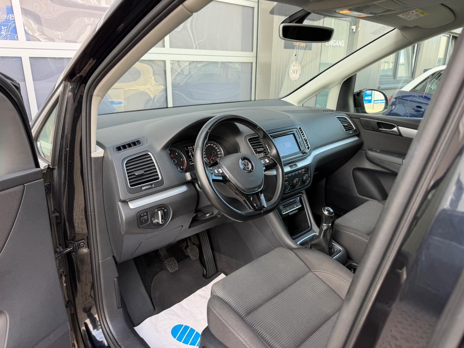 Volkswagen Sharan Comfortline|Navi|7Sitze|AHK|Alu|