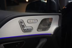 MERCEDES-BENZ GLE 63 S AMG*AHK*HU*PANO*360*SPORT-AUSPUFF*BURM* MERCEDES-BENZ GLE 63 S AMG*AHK*HU*PANO*360*SPORT-AUSPUFF*BURM*