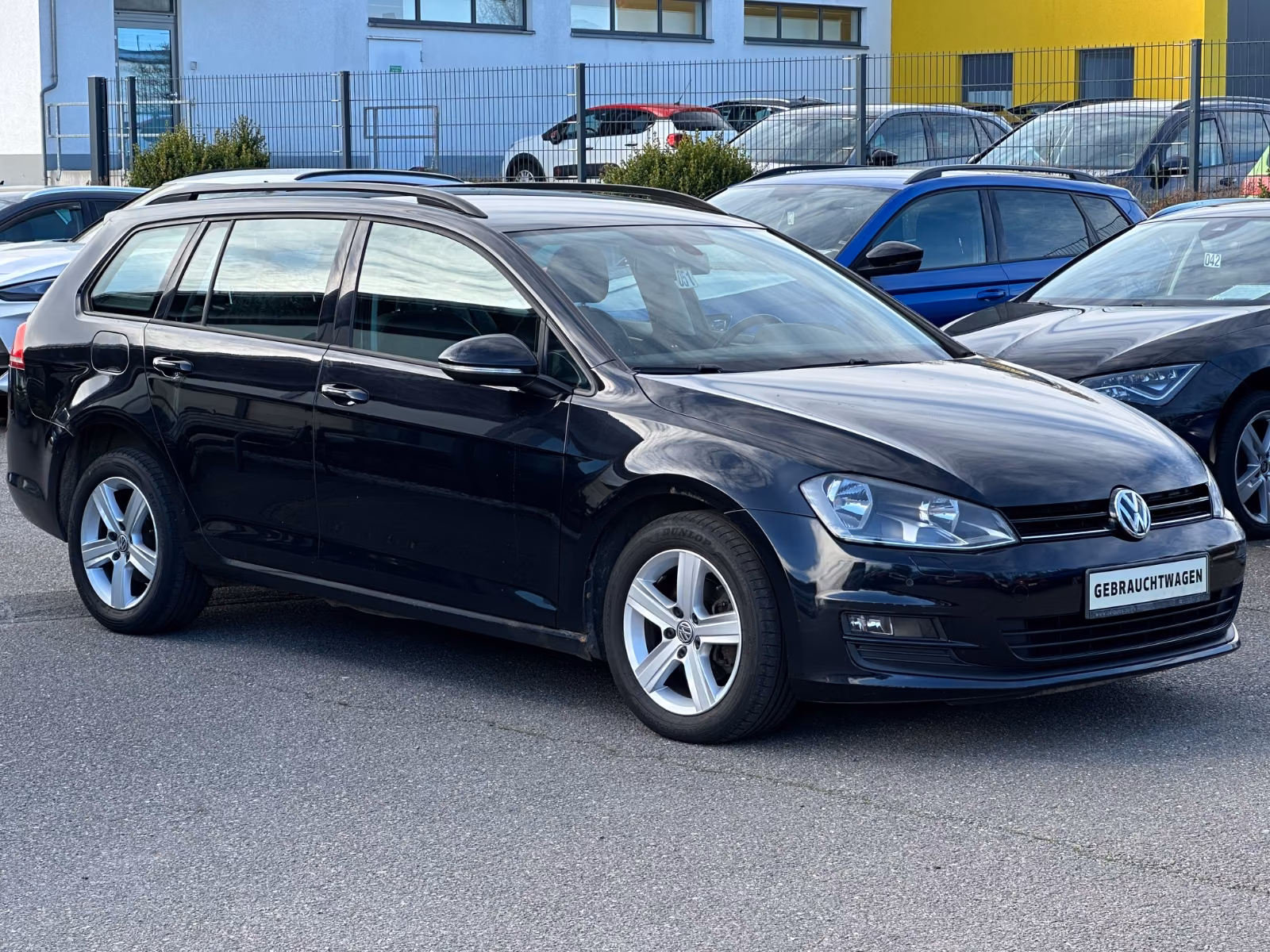 Volkswagen Golf 2014 — rear view