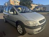 Opel Zafira A 1.8 Elegance SHZ KLIMA 7 SITZER AHK TOP - Opel Zafira: Elegance