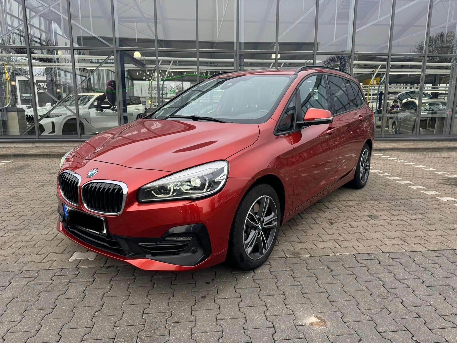 BMW 218 2 Gran Tourer Sport Line*Automatik*