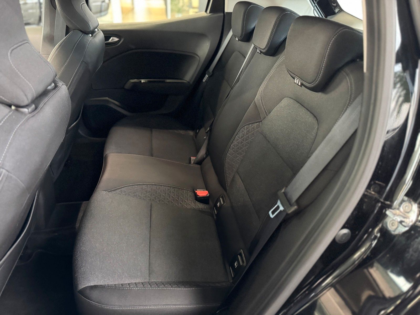 Fahrzeugabbildung Renault Clio V 1.0 TCe Zen