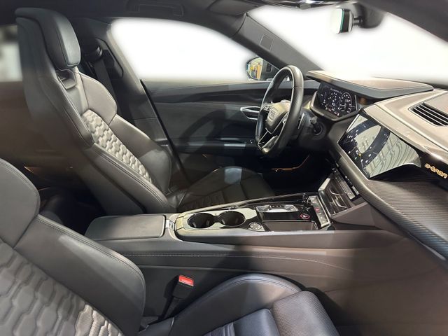 e-tron GT QUATT MATRIX+LUFT+PANO+WABEN+REMOTE