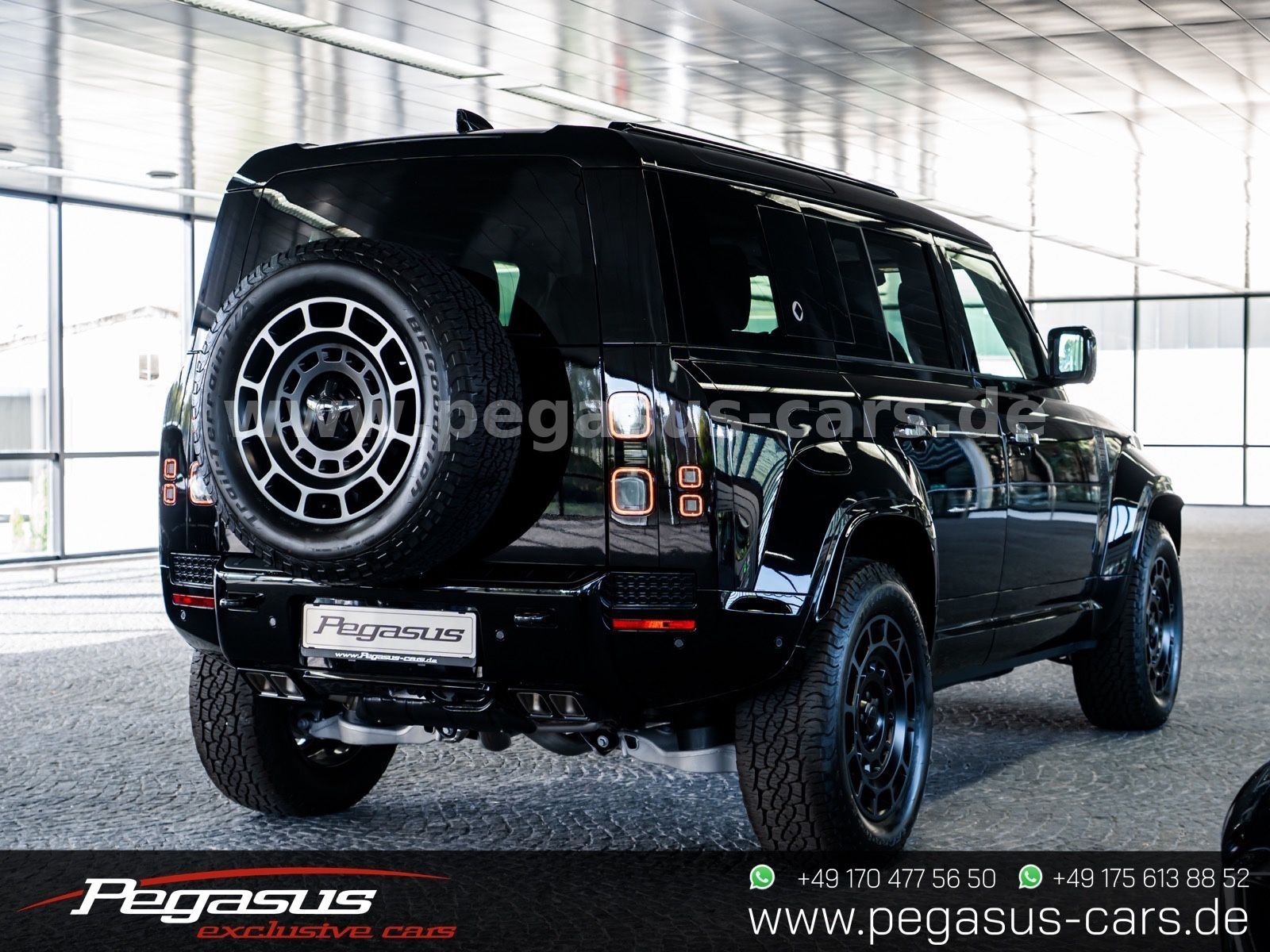 LAND ROVER Defender - 9