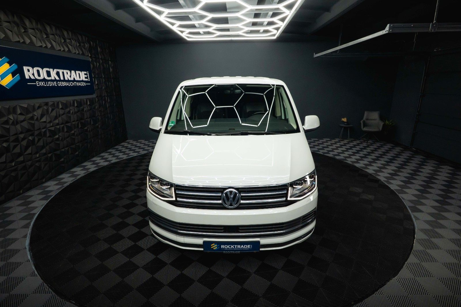 Fahrzeugabbildung Volkswagen T6 Multivan Generation Six *LED*Memory*ACC*