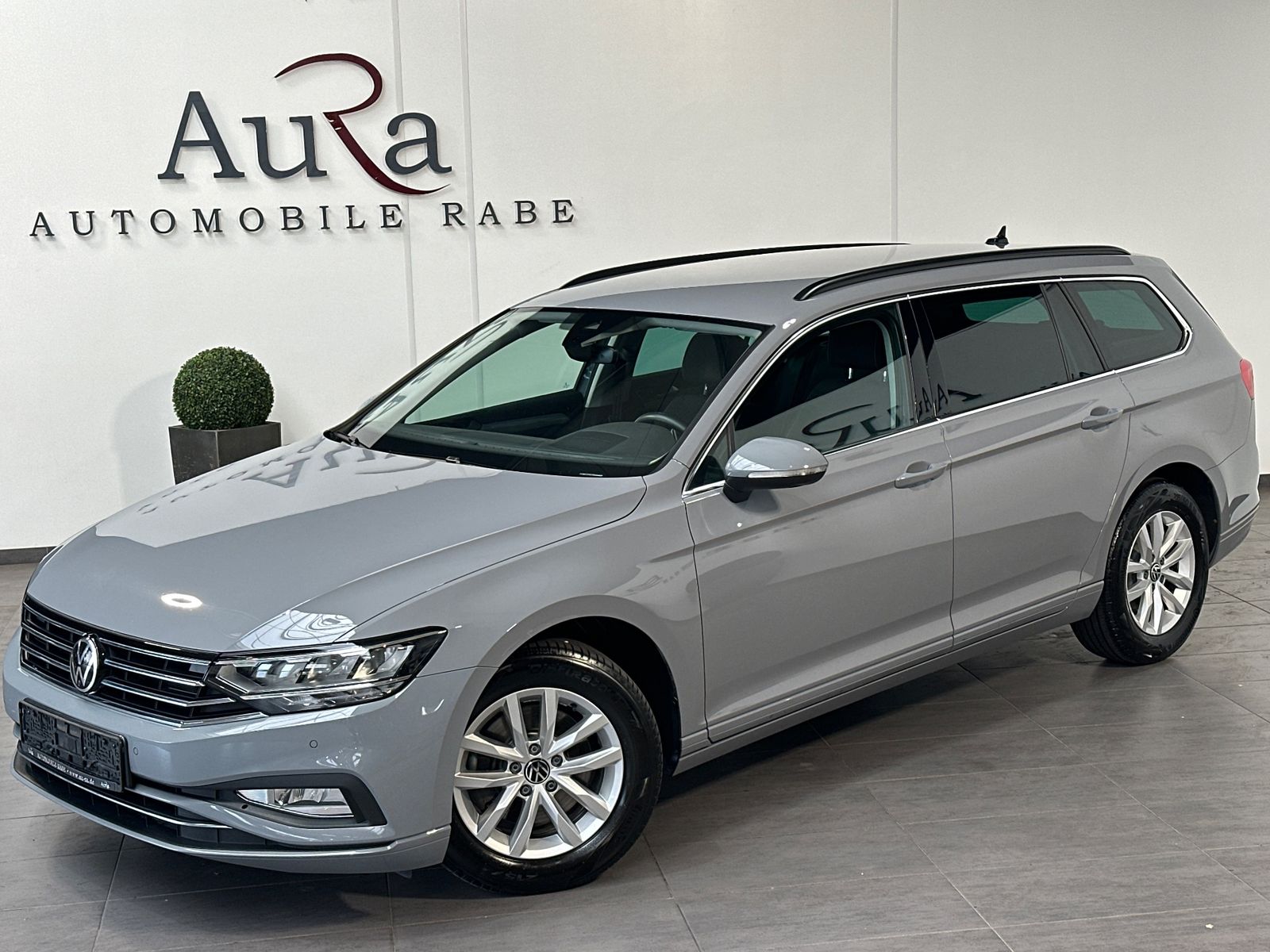 Fahrzeugabbildung Volkswagen Passat Variant 2.0 TDI DSG Business NAV+LED
