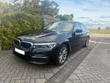 BMW 520i , STANDHEIZUNG, Memory, TV, Head Up, Kamera - BMW 520 mit Benzin-Antrieb: Limousine, Automatik