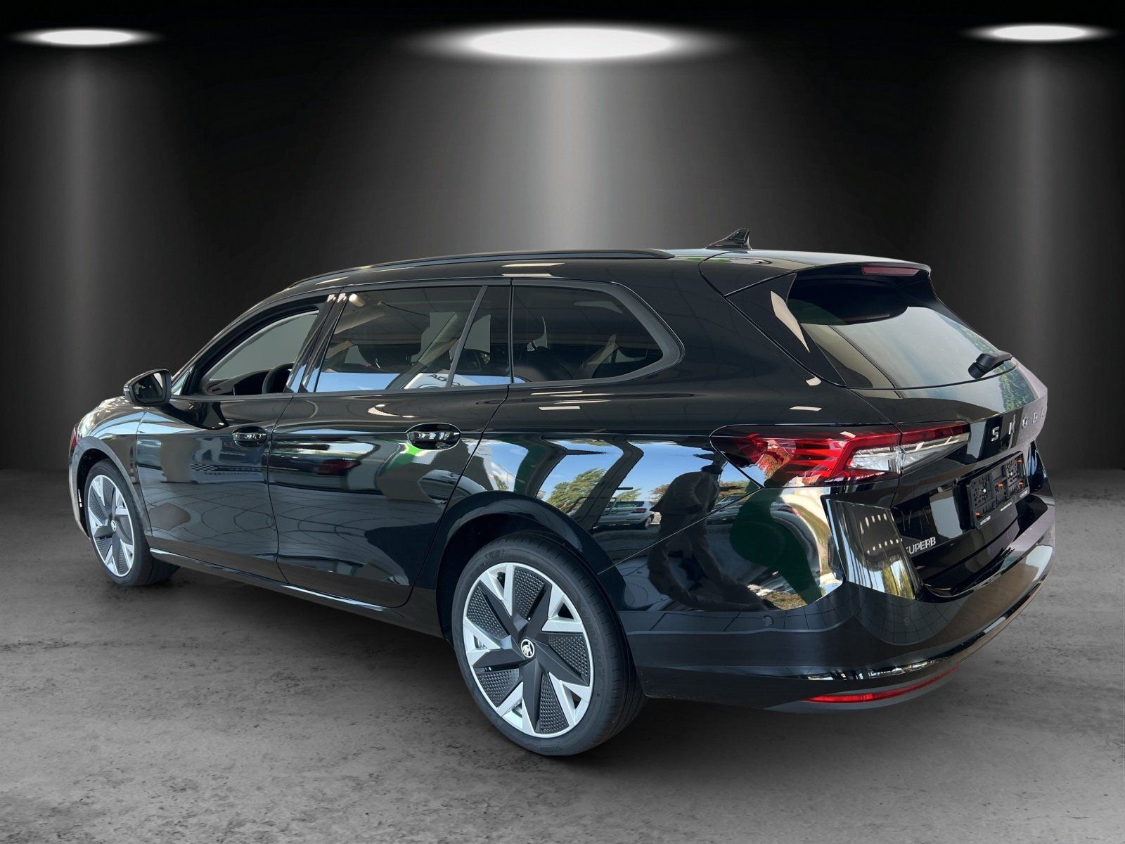 Fahrzeugabbildung SKODA Superb Combi Selection 2,0 TDI 110 kW DSG