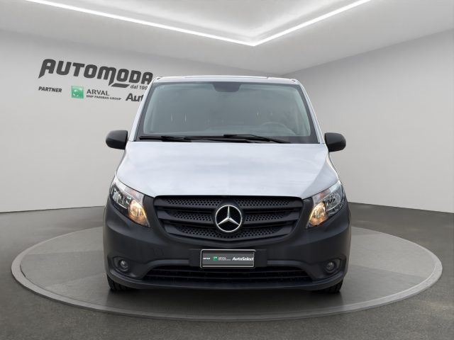 Mercedes-Benz MERCEDES-BENZ Vito 144CDI LONG 3 POSTI imagem 2