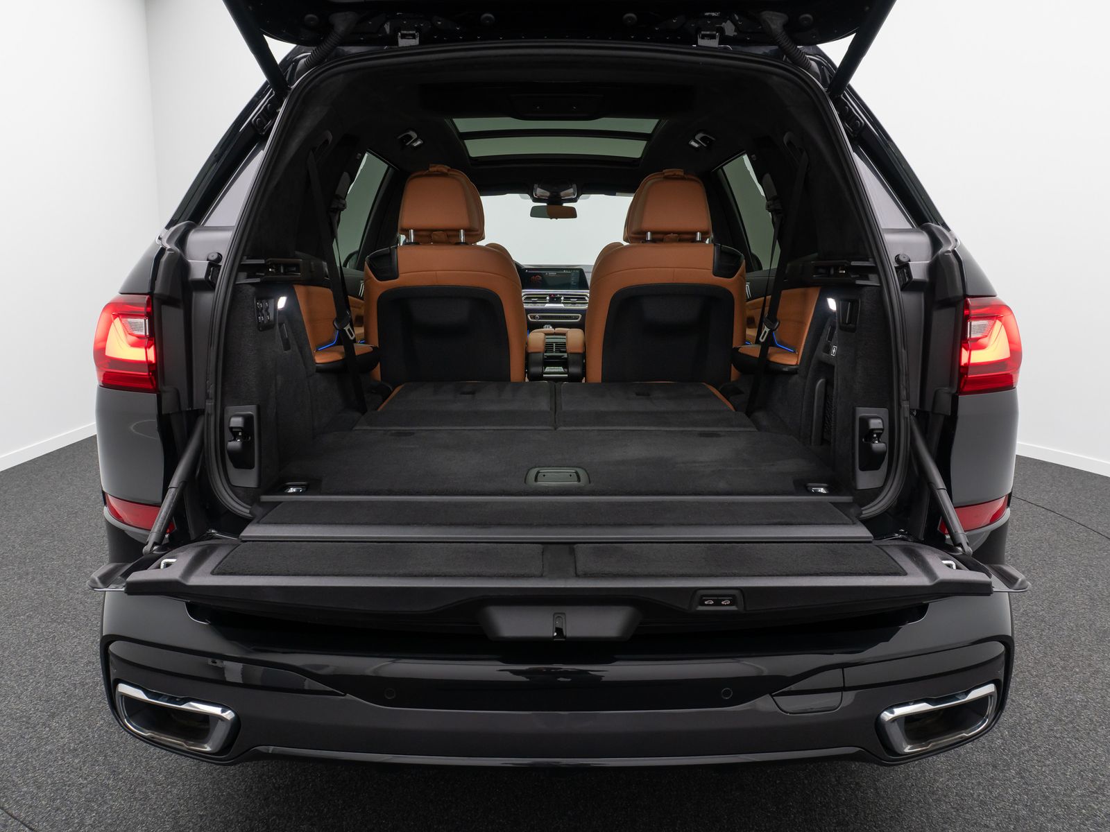 Fahrzeugabbildung BMW X7 xD40d  M Sport 360°Laser DAB Soft-Cl DisplKey