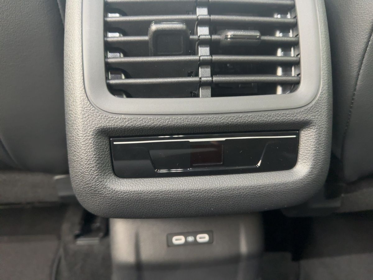 Volkswagen T-Roc - Bild 14