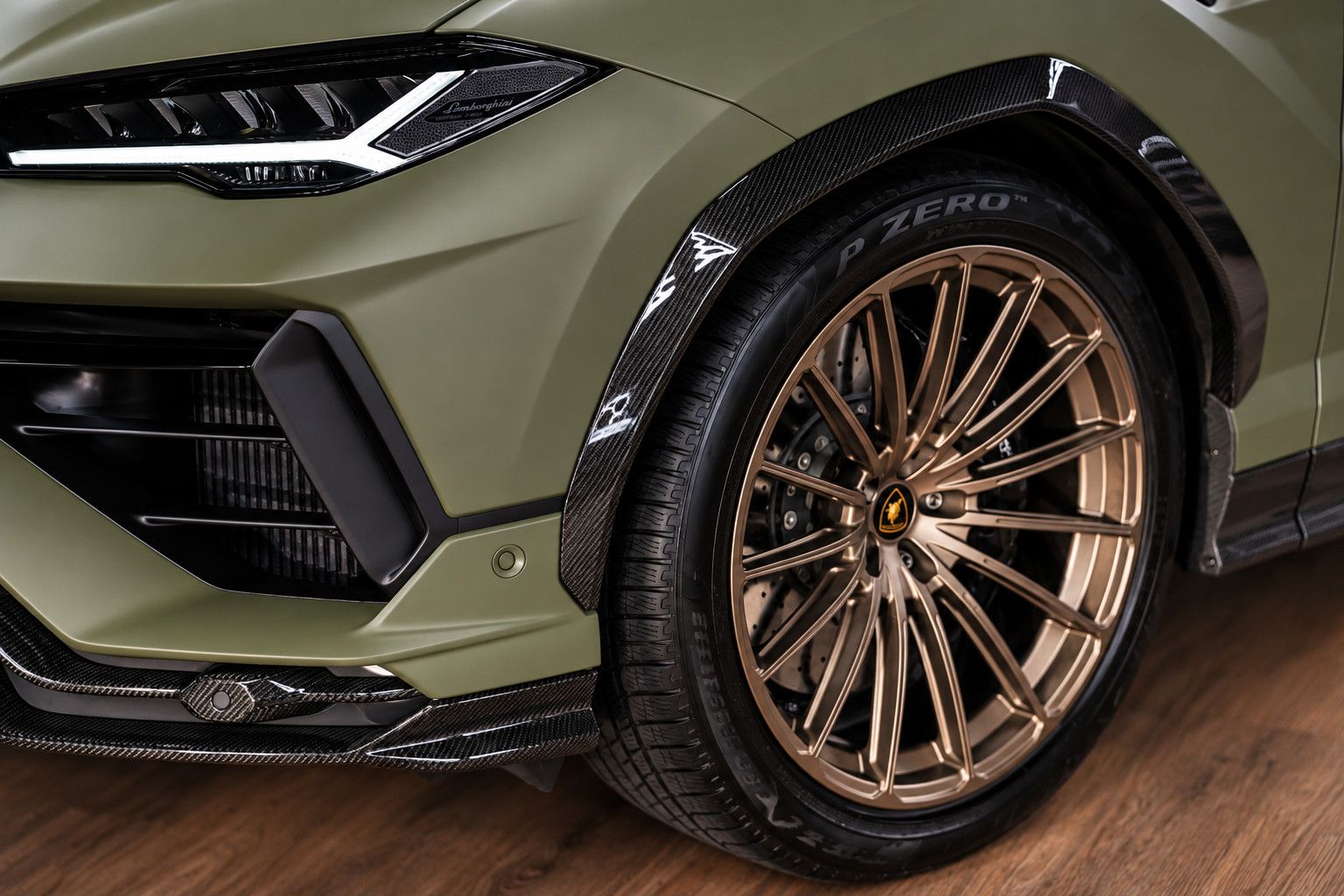 Lamborghini Urus Performante Carbon Akrapovic Alcantara B&O foto 2