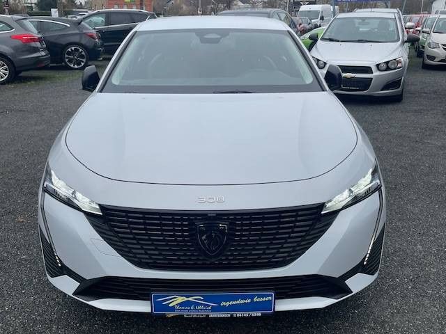 Fahrzeugabbildung Peugeot 308 SW Allure Blue HDI 130 eAT