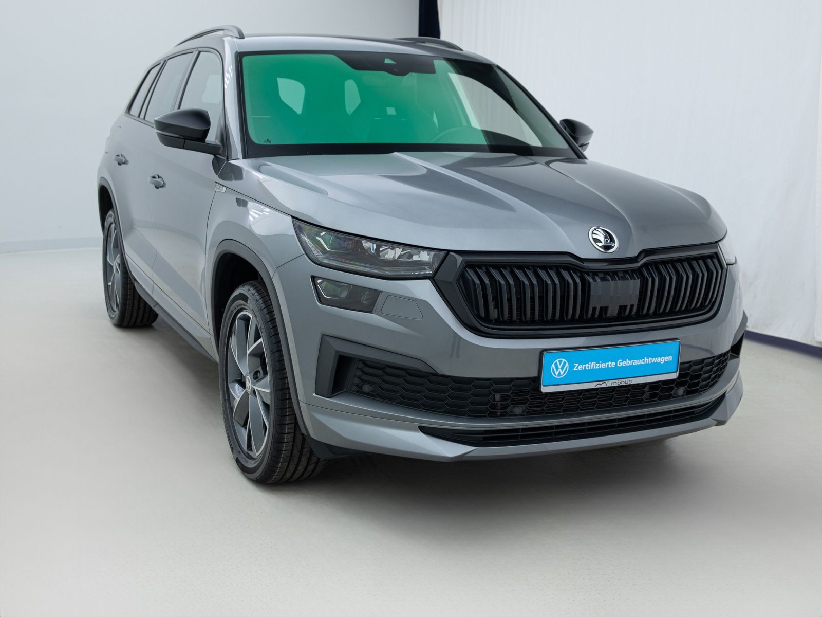 Skoda Kodiaq 2.0 TDI Sportline 4x4 DSG*RFK*AHK*NAV*APP foto 4
