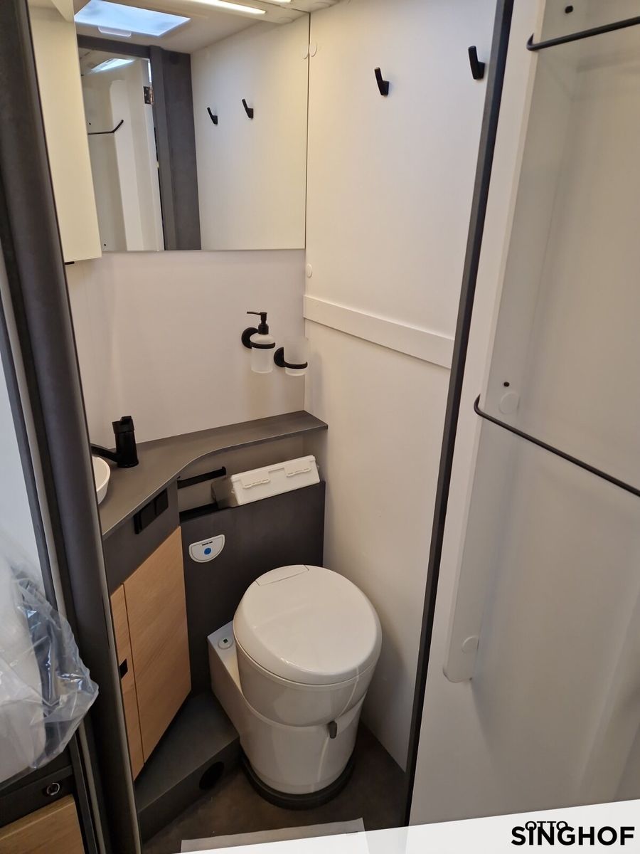 Fahrzeugabbildung Ahorn Ahorn Camp TE 740 First Edition GSR II Konform