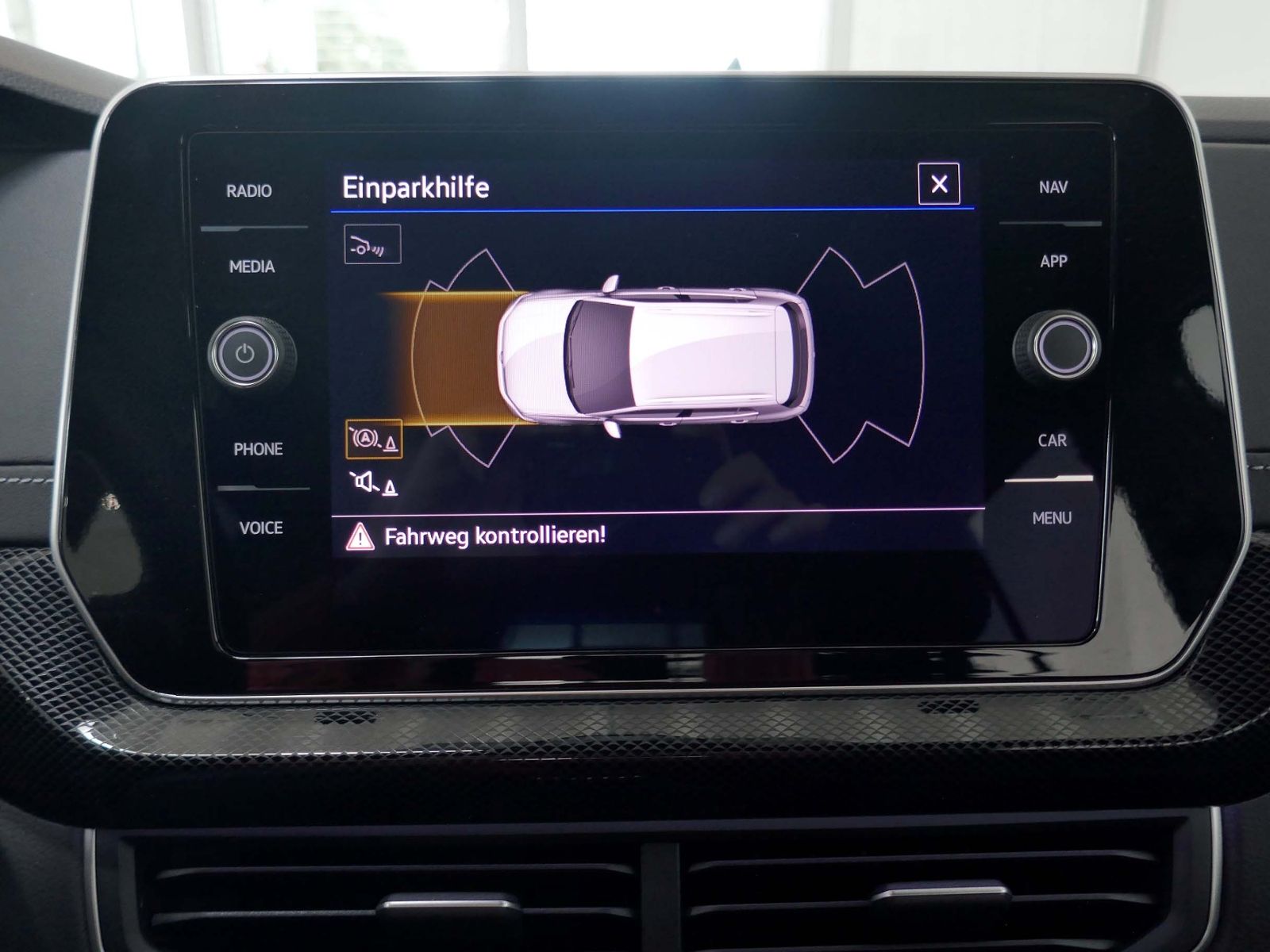 Fahrzeugabbildung Volkswagen T-Cross R-Line 1.0 TSI | LED RFK ACC Navi