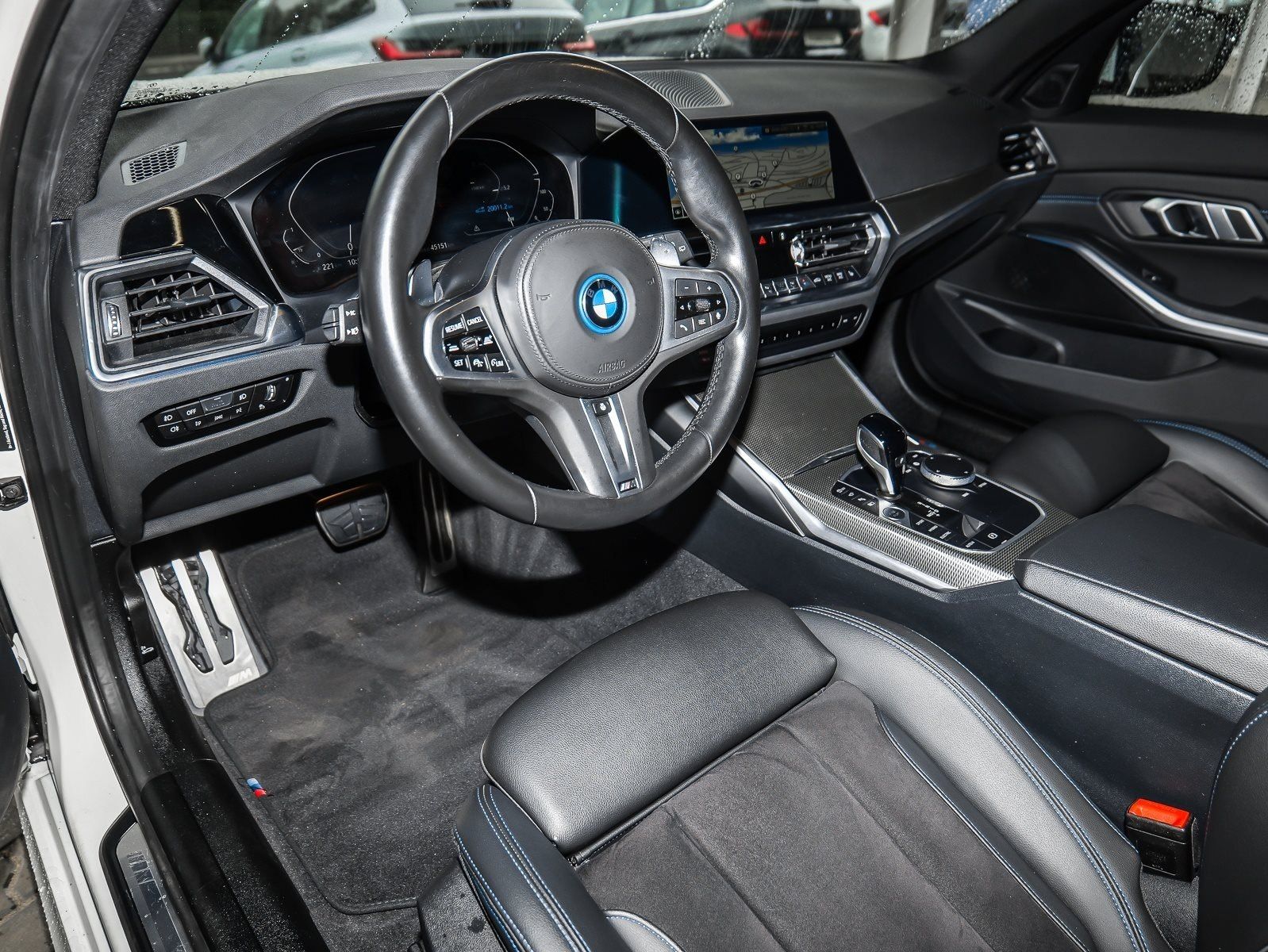 BMW 330 - Bild 15