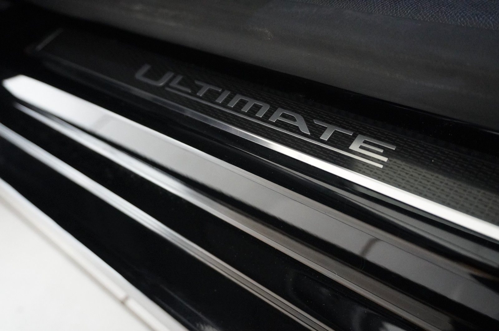 Fahrzeugabbildung Opel Astra L ST 1.2T ULTIMATE NAVI/LED/360°/PANO/DAB+