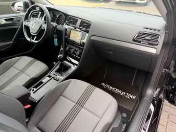 Volkswagen Golf - 12