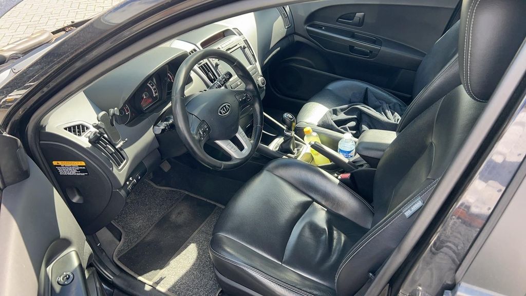 Kia cee'd / Ceed Sporty Wagon 1.4 CVVT Seven Leder n
