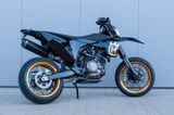 Husqvarna 701 SUPERMOTO "BLACK AND GOLD" NEUFAHRZEUG - SUPER MOTO