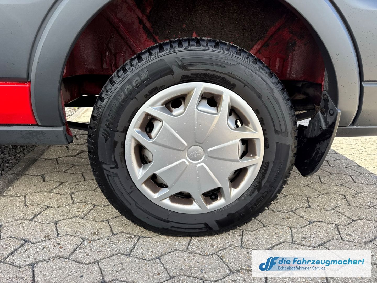 Fahrzeugabbildung Ford Transit Kombi 350 L3 2.2 TDCi DPF *2646 *KLIMA *