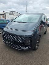 Hyundai STARIA 2.2 CRDi Signature 7-Sitzer Auto 4WD ... - Hyundai STARIA von privat