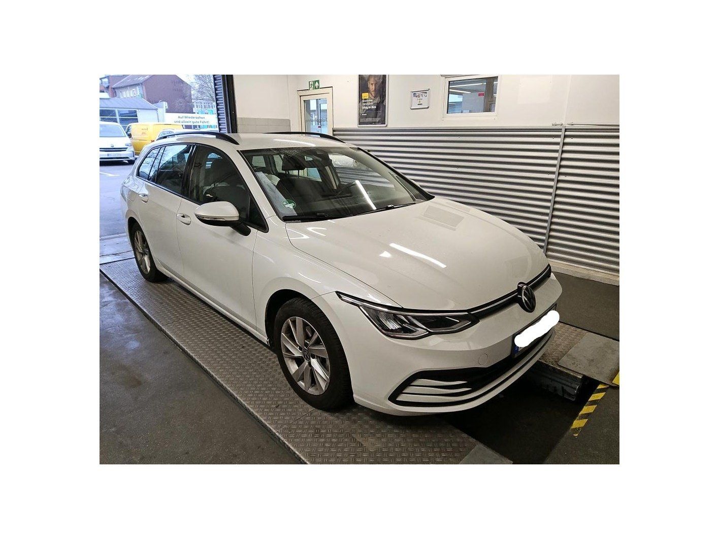 Fahrzeugabbildung Volkswagen Golf Variant Life *Navi*AHK*Cam*PDC*LED*ACC*