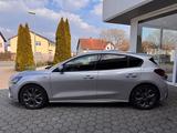 Ford Focus Limousine ST-Line 1.5 ABSTANDSTEMP KAMERA - Ford Focus mit Diesel-Antrieb: Limousine, mit Klimaanlage