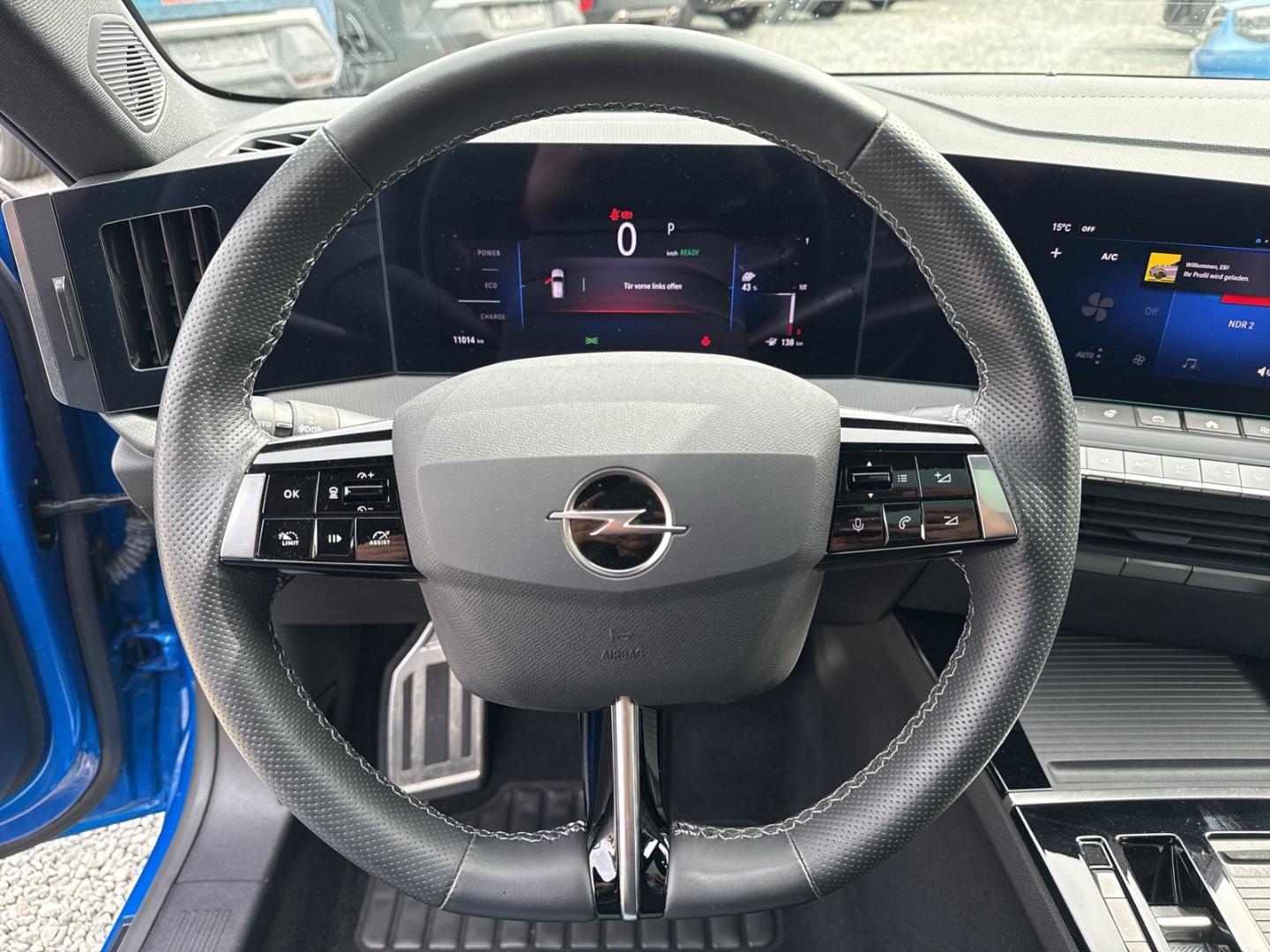 Opel Astra Electric Ultimate +HUD+NAVI+WSSbeh+I-Lux E