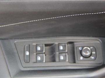 Volkswagen T-Roc 1.5 TSI Black Style R line Tiptronic