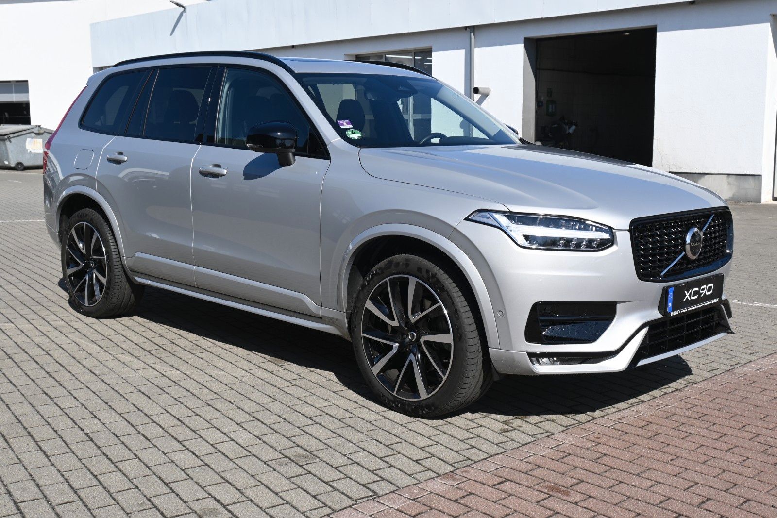 Fahrzeugabbildung Volvo XC90 B5 D AWD Dark*STDHZG*PANO*360°*