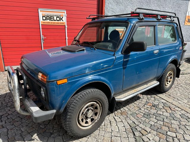 Lada Niva 4x4 1.7i *ALLRAD*CD-RADIO*DACHTRÄGER