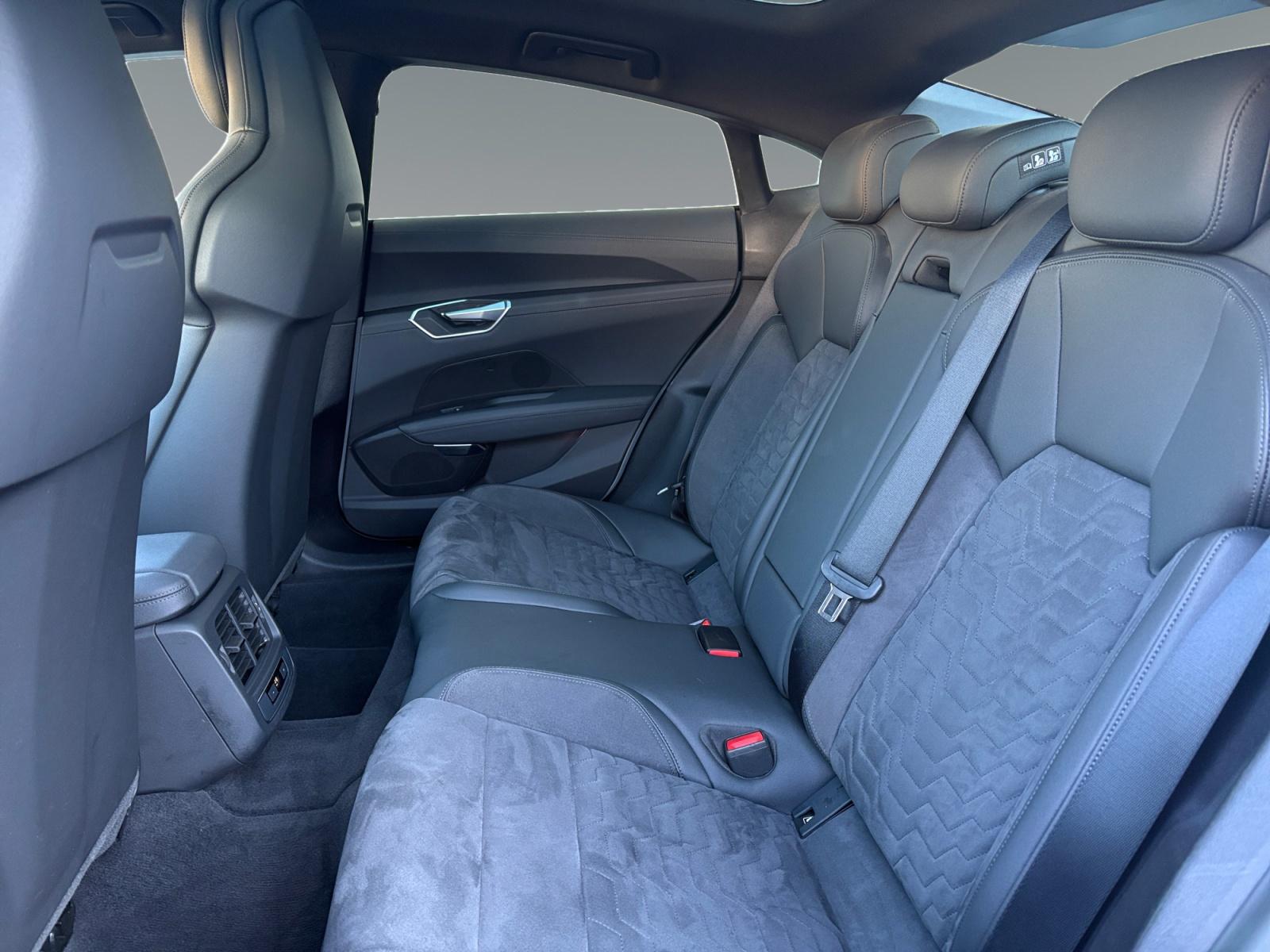 Audi e-tron GT quattro B&O Sportsitze plus Matrix 