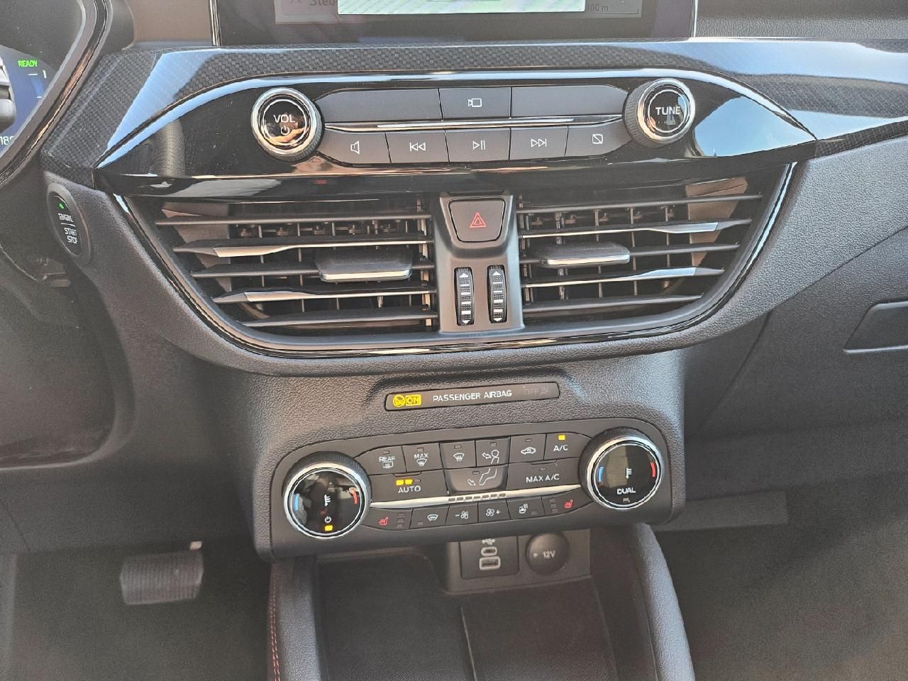 Fahrzeugabbildung Ford Kuga Plug-In Hybrid ST-Line X