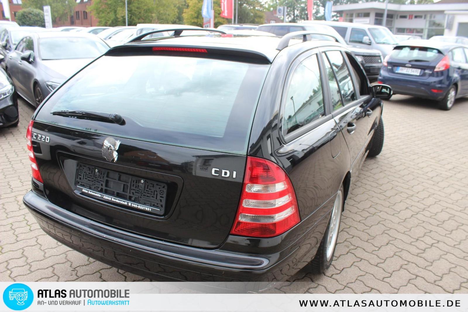 Mercedes-Benz C220 2004 — photo 23