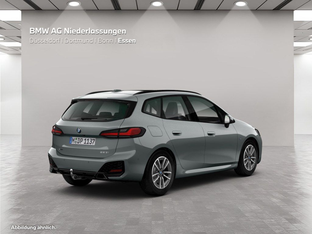 BMW 223 Active Tourer - Bild 4