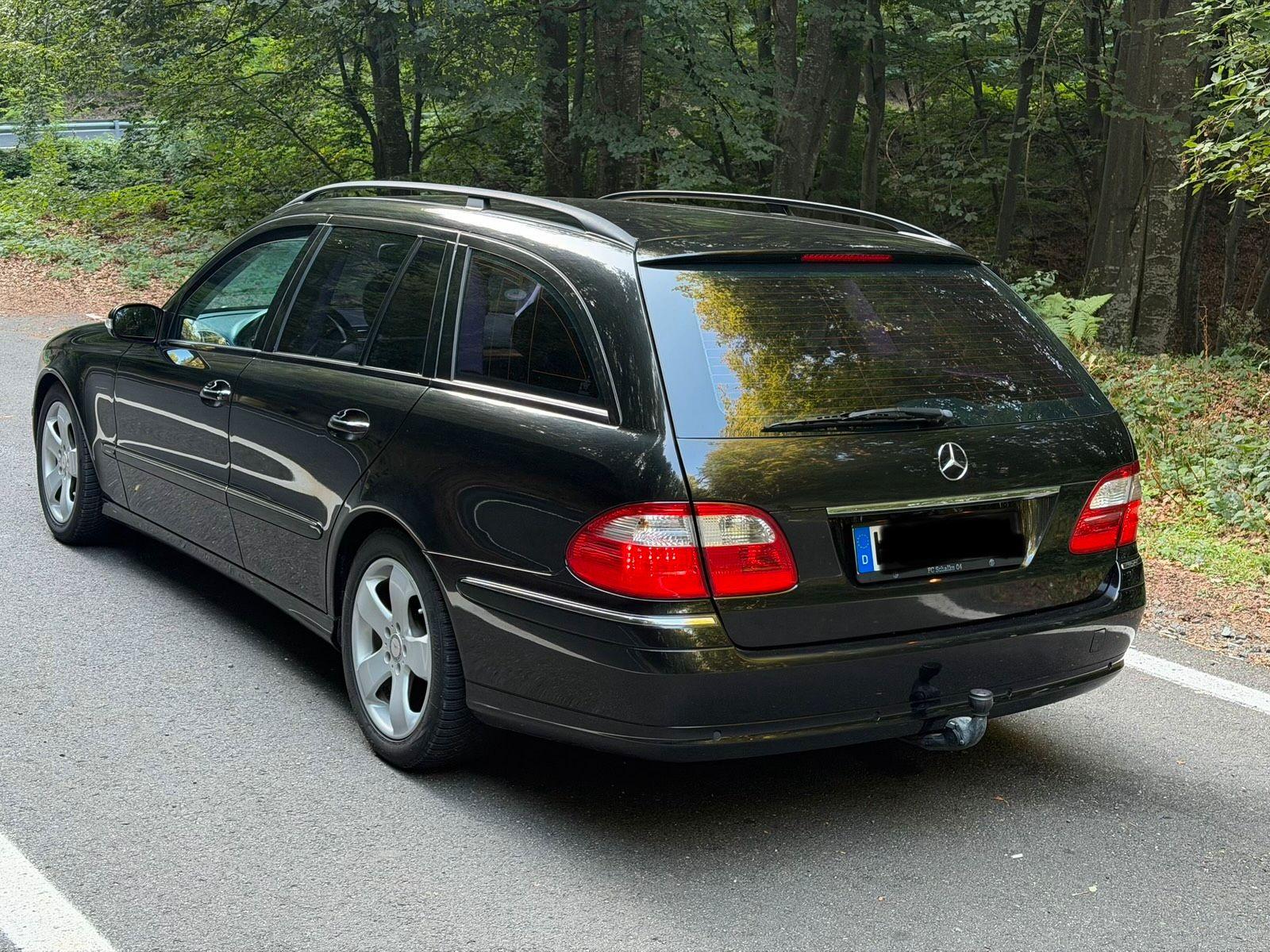 Mercedes-Benz E220 2006 — photo 6